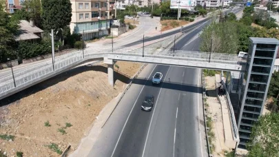 Gebze'deki üst geçit asansörüne bakım