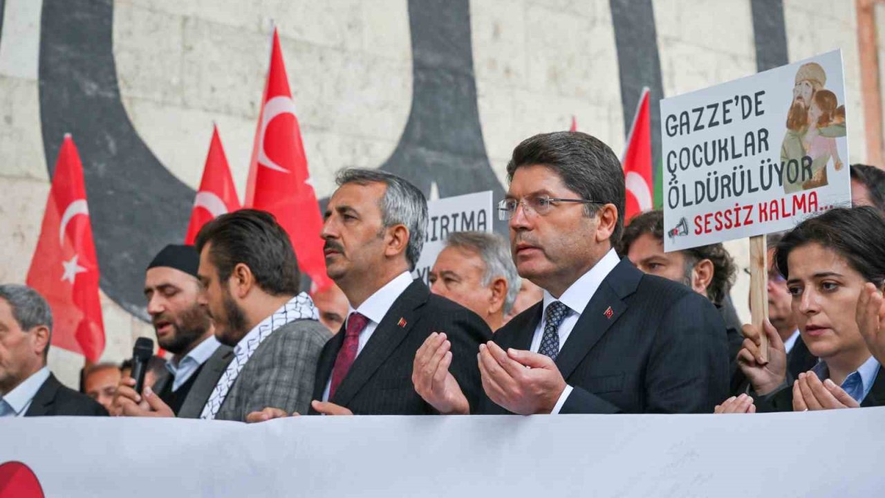 Adalet Bakanı Tunç: "65 binden fazla Filistinli şehit edildi"