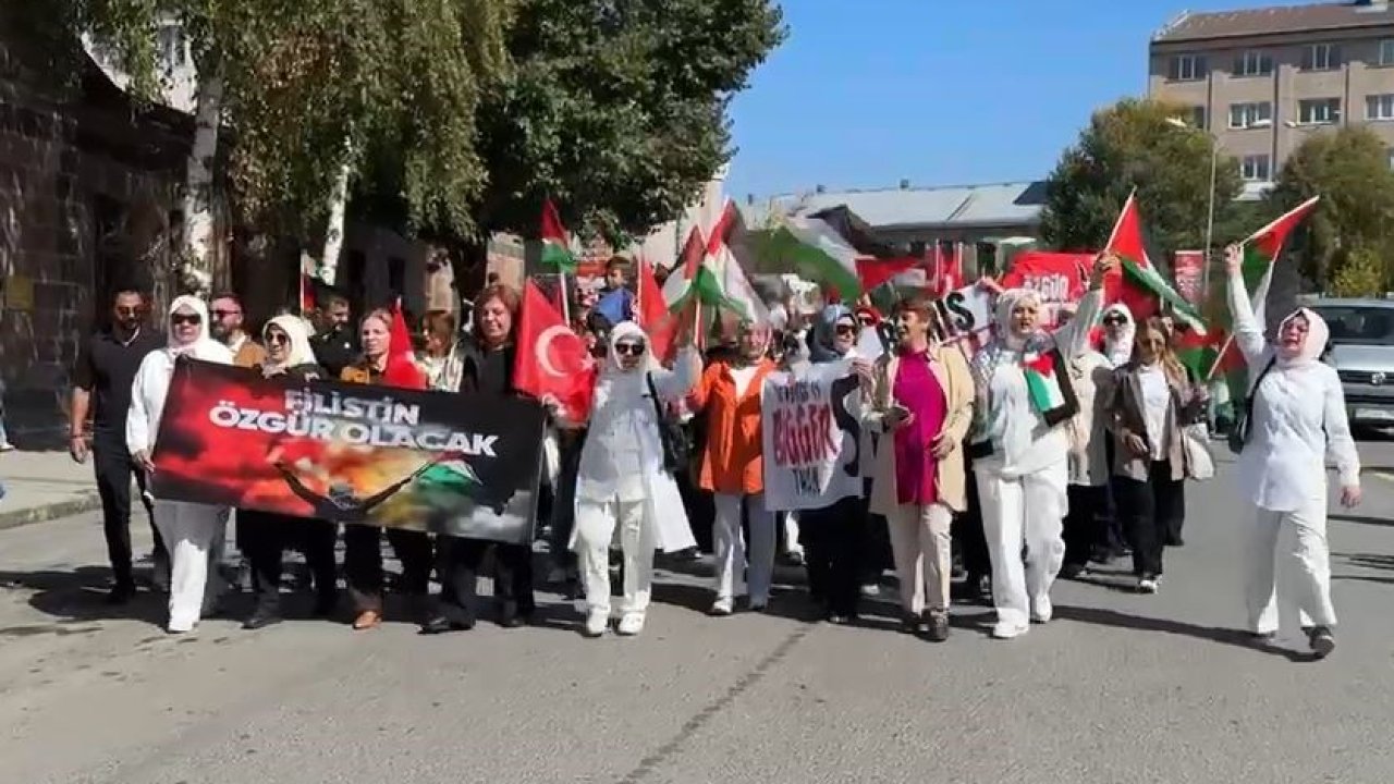 Ardahan’da kadınlar Filistin için yürüdü