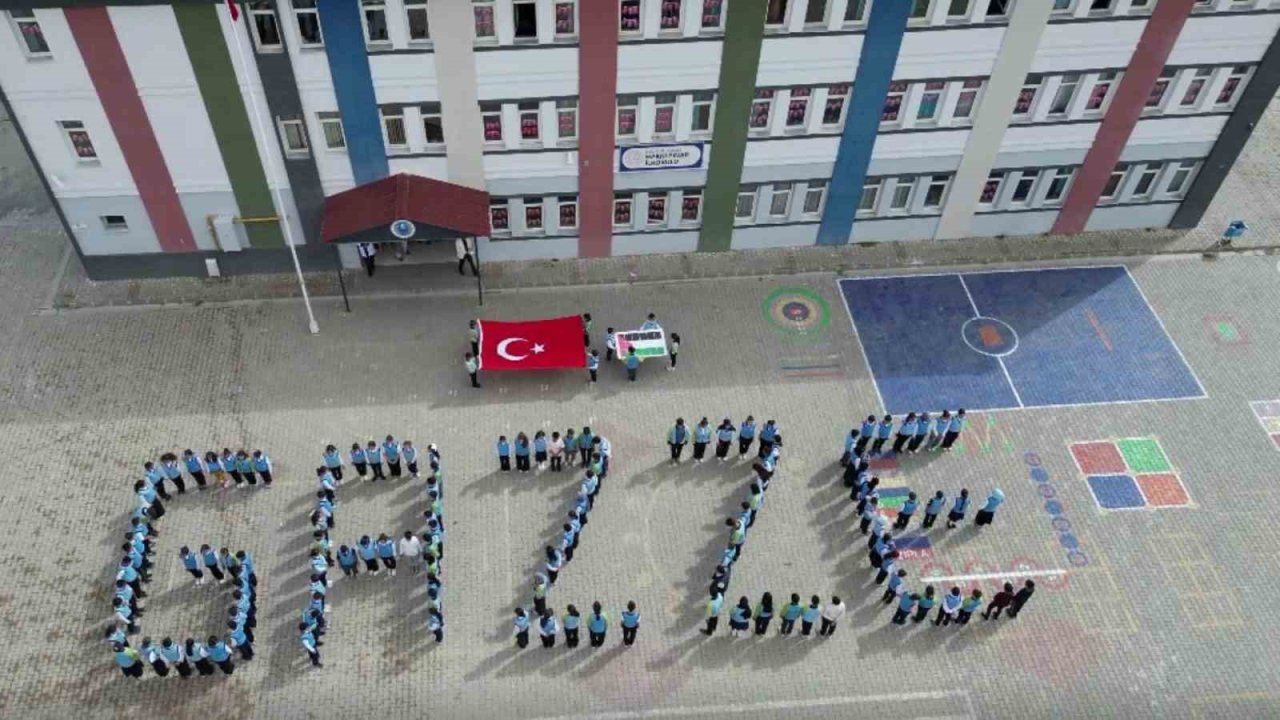 Aşkale’de ortaokul öğrencilerinden Gazze’ye duygusal destek