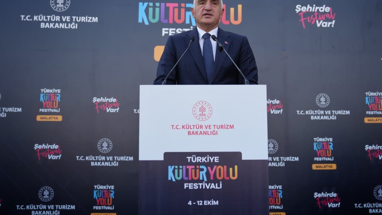 Bakan Ersoy: &quot;Hangi bebek hangi çocuk hangi masum insan böyle bir acıyı hak eder&quot;