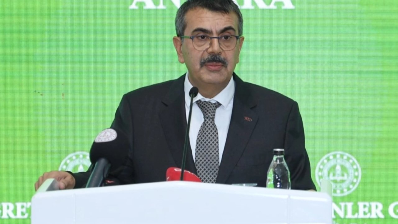 Bakan Tekin: 10 Kasım eleştirileri yersiz!