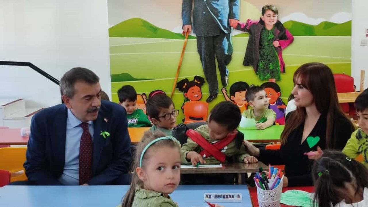 Bakan Tekin: "Hepimizin bir eksiği, bir engeli var"