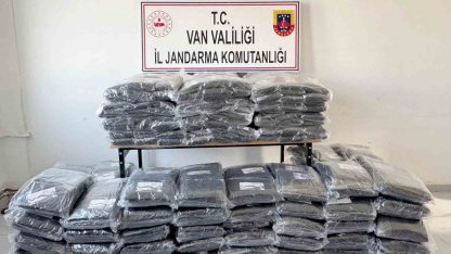 Başkale’de gümrük kaçağı malzemeler ele geçirildi