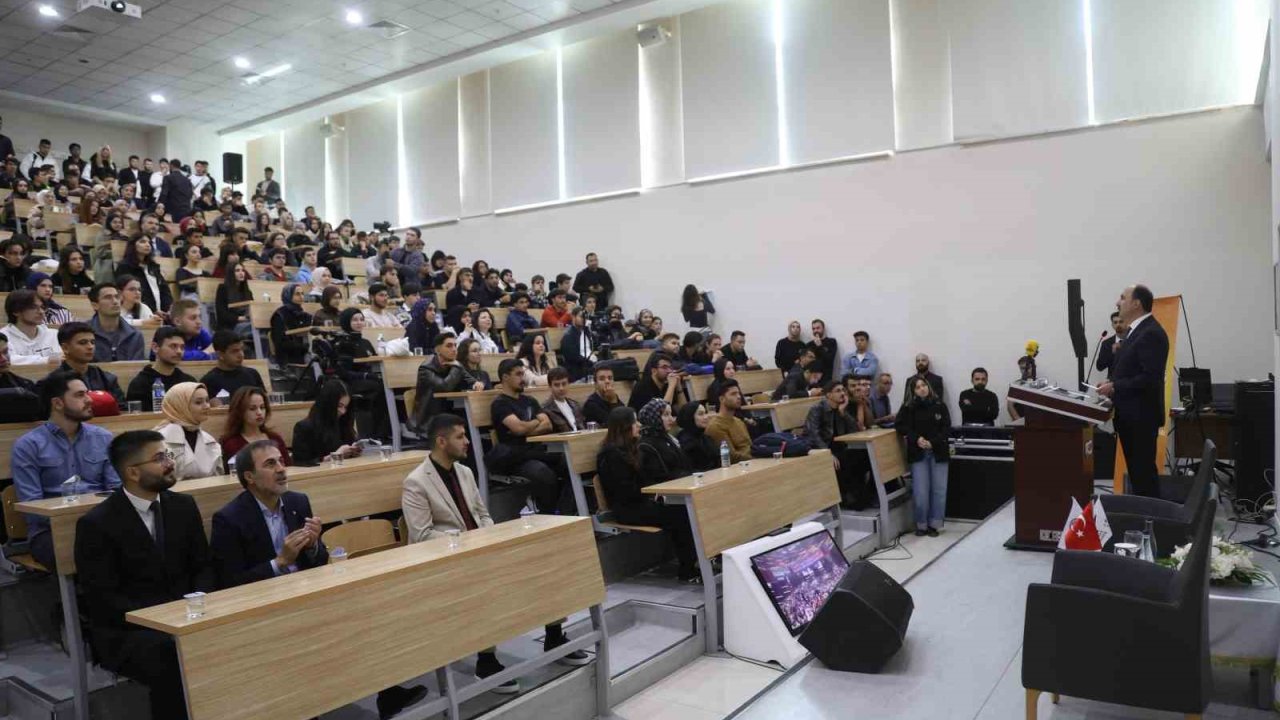 Başkan Altay gençleri boykot konusunda duyarlı olmaya çağırdı