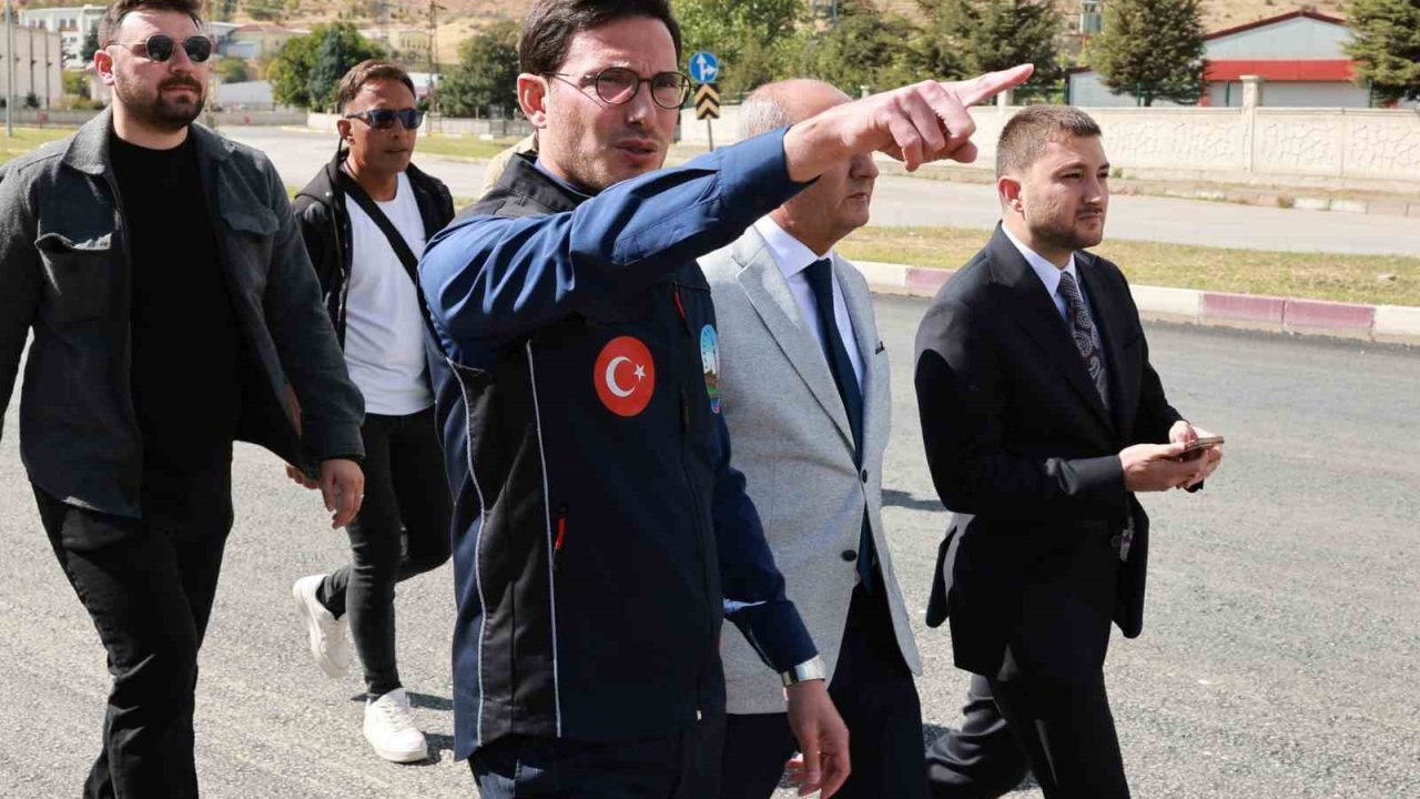 Başkan Yazıcıoğlu mahalle mahalle gezerek Tokat’ı geleceğe hazırlıyor