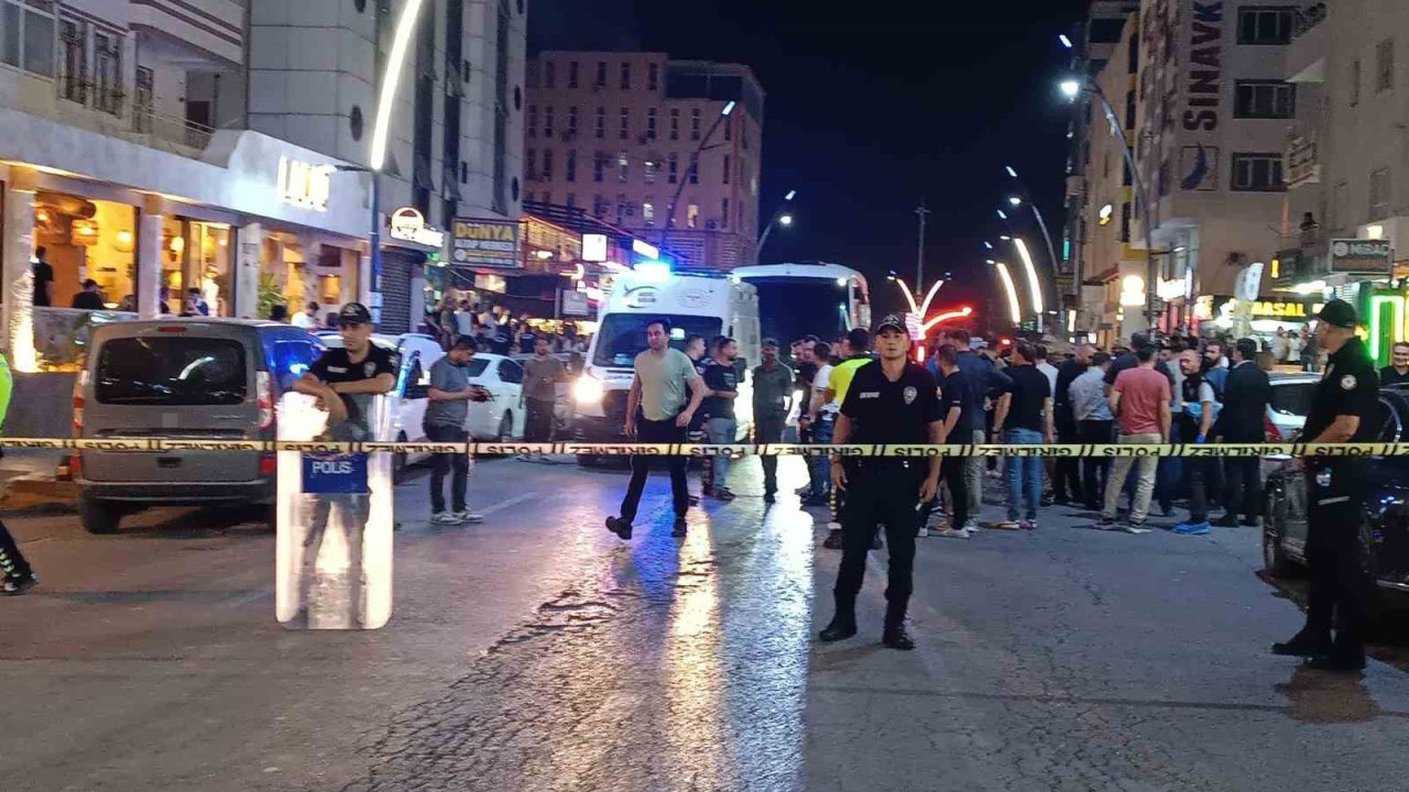 Batman’da silahlı kavga: Olaya müdahale eden polis yaralandı