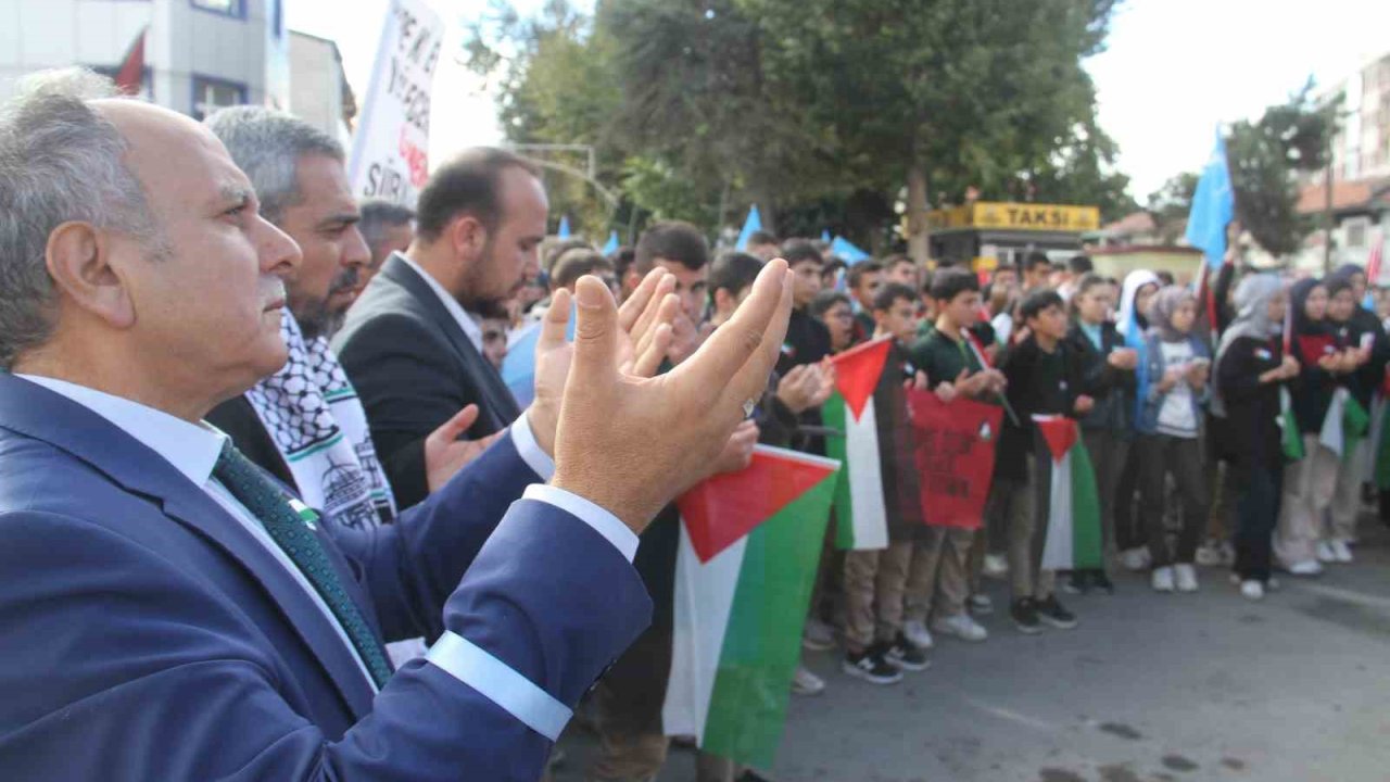 Beyşehir’de öğrenciler "Soykırıma dur" dedi