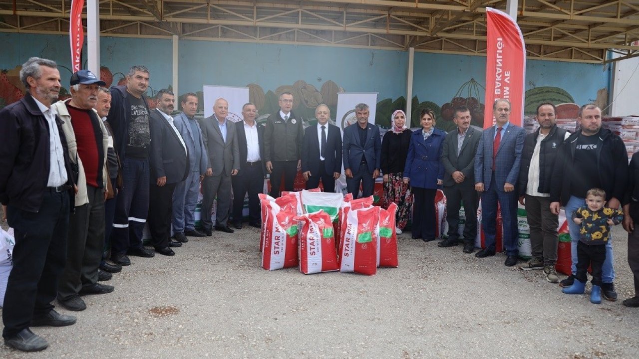 Bilecik’te çiftçilere 64 ton yem bitkisi tohumu dağıtıldı