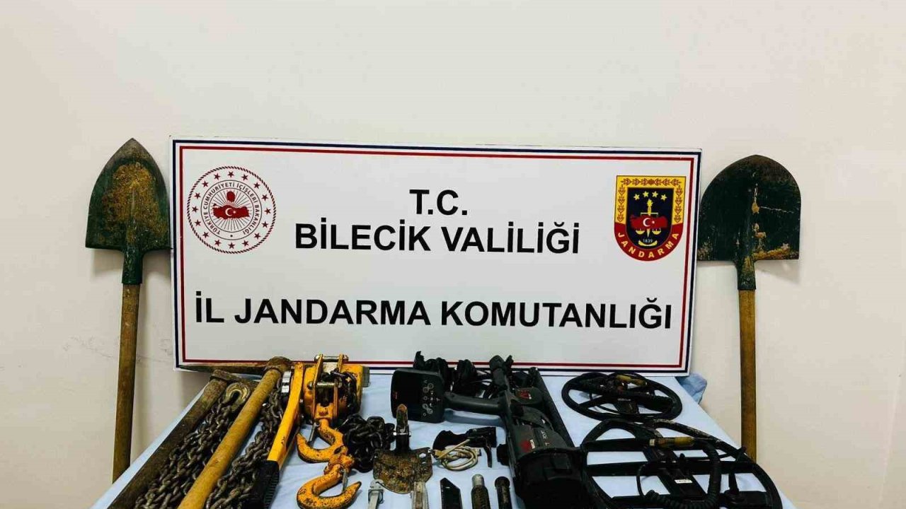 Bilecik’te kaçak kazı operasyonunda 5 kişi suçüstü yakalandı