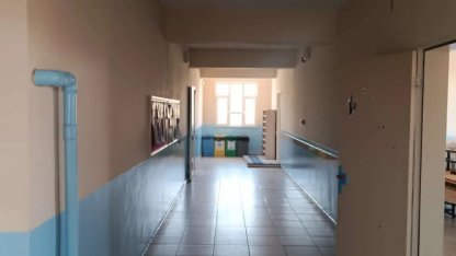 Bitlis’te okullar yükümlülerin elleriyle onarılıp güzelleştiriliyor