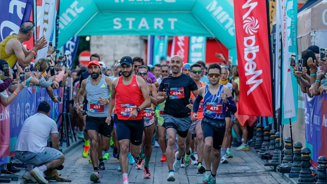 Bodrum Yarı Maratonu 8. kez nefes kesti! 24 ülkeden 2 bin 150 sporcu koştu