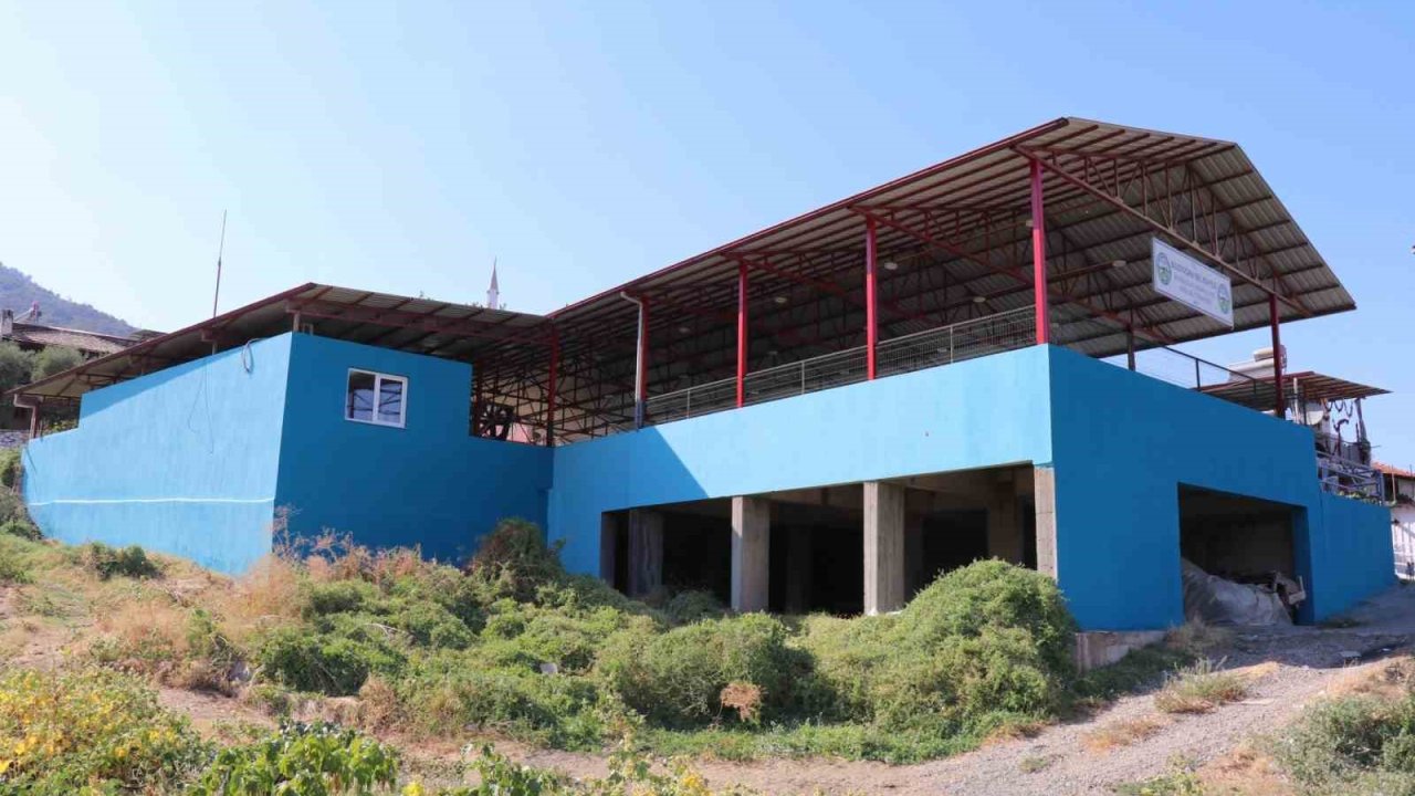 Bozdoğan Belediyesi sosyal tesisleri bakıma aldı