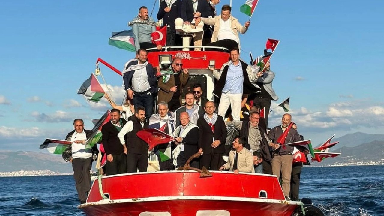 Bursa Mudanya sahilinden &#039;Sumud Filosu&#039;na destek