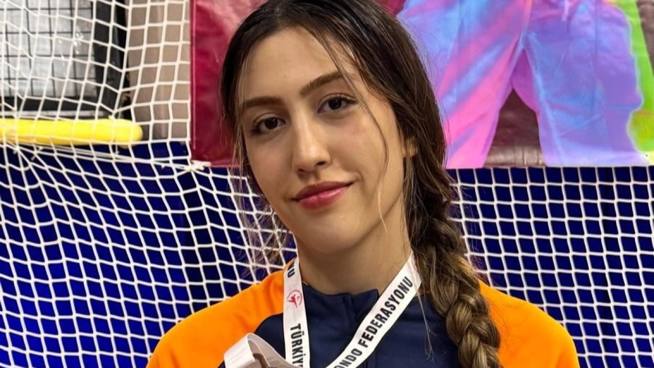 Bursa Osmangazili taekwondocudan bronz madalya