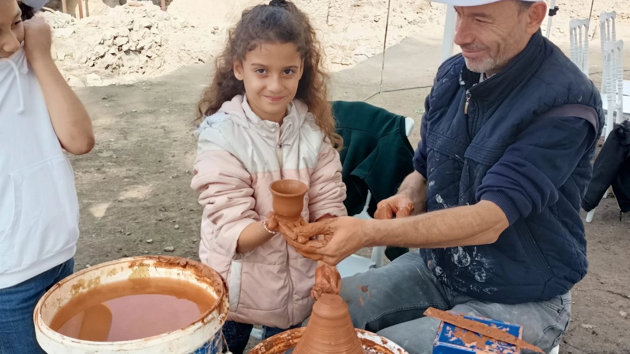 Bursa'da minik kaşifler İznik'te tarih ve kültürle buluştu