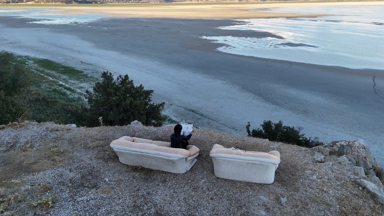 Buzul çağından bu yana Eğirdir Gölü ilk kez ikiye bölündü