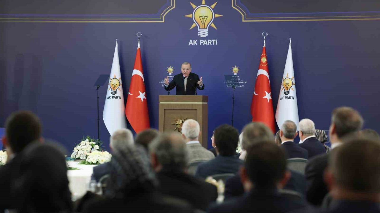 Cumhurbaşkanı Erdoğan: "Trump’ın barış çabalarına aktif destek vererek bölgemizi sıkıştığı bu cendereden süratle çıkarmak istiyoruz"