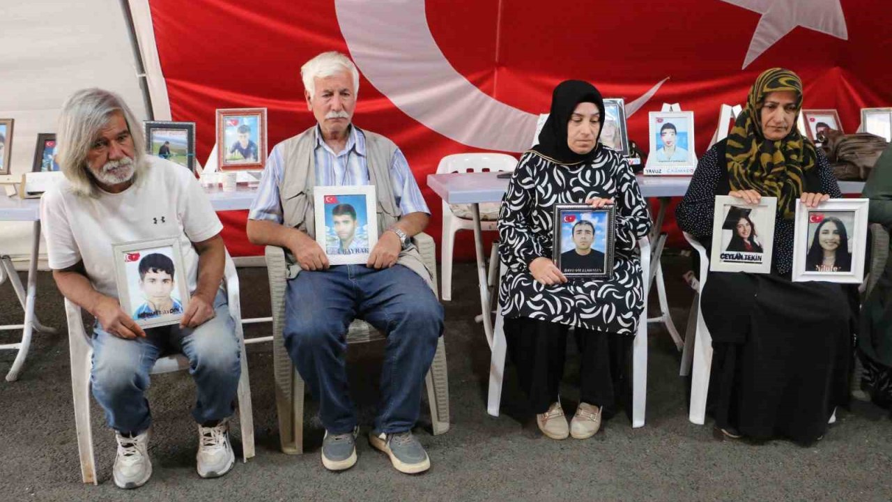 Diyarbakır anneleri, Bahçeli’nin söylemini sevinçle karşıladı