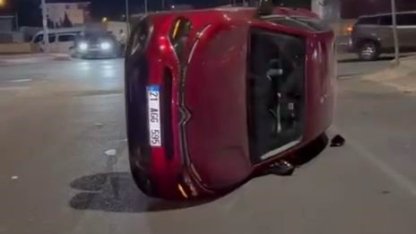 Diyarbakır’da araç takla attı: 1 yaralı