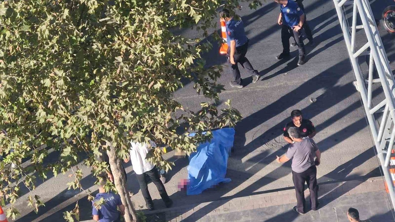 Diyarbakır’da kaldırımda silahlı saldırıya uğrayan kişi hayatını kaybetti