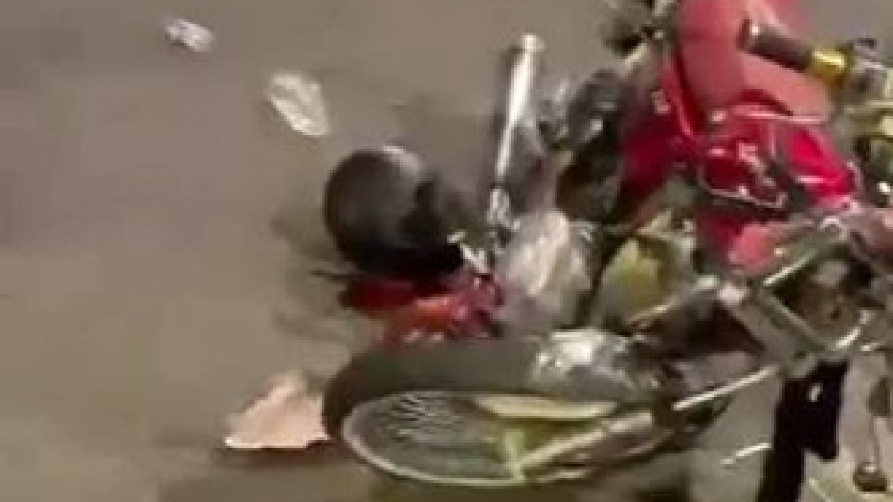 Diyarbakır’da motosiklet ile otomobil çarpıştı: 1 yaralı