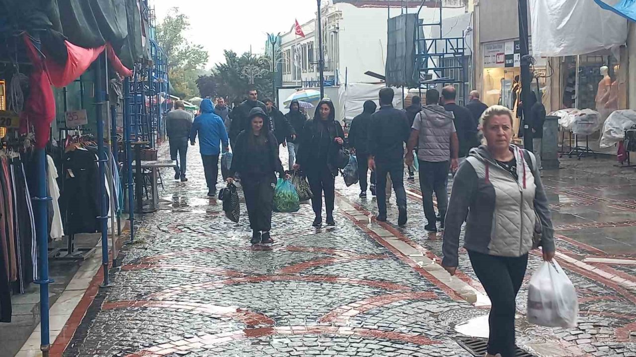 Edirne’de sağanak etkili oldu