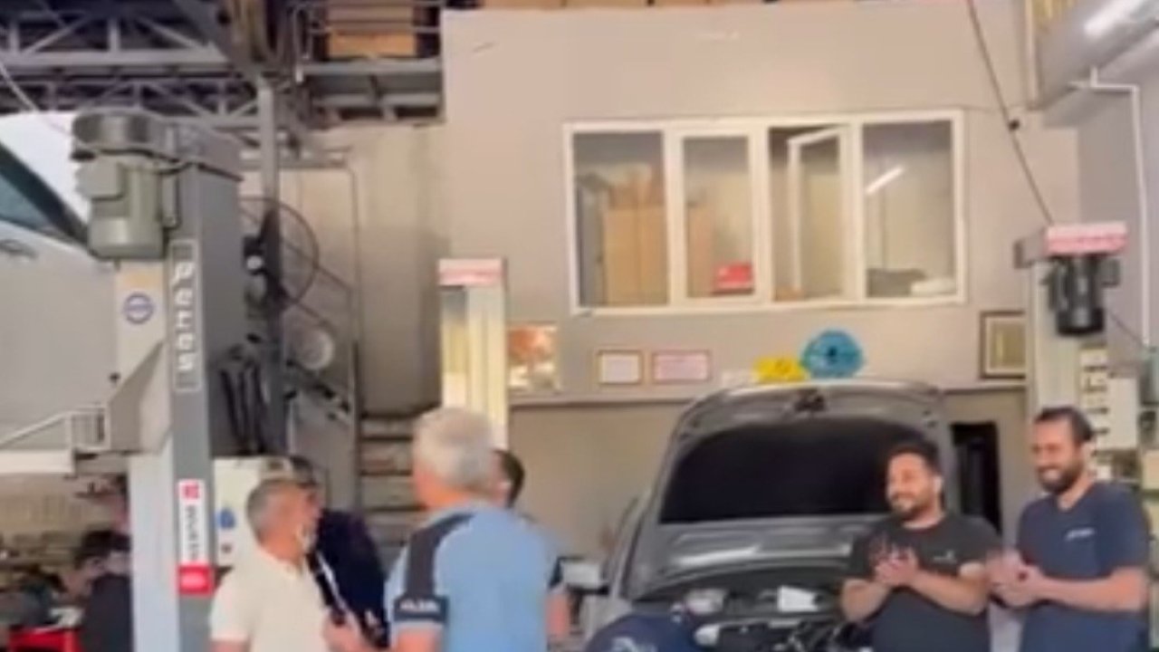 Elazığ Oto Sanayisi’nde renkli anlar: Davul zurnayla aracını teslim aldı