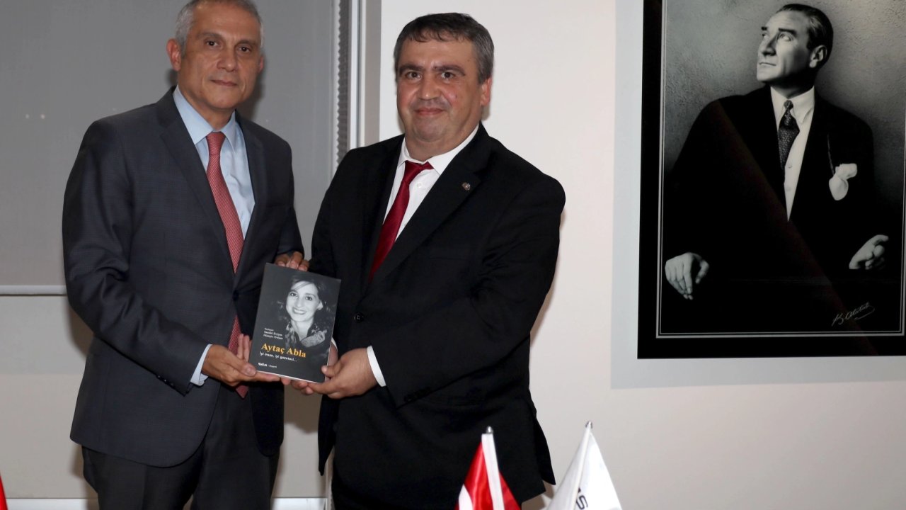 Emekli büyükelçiden ekonomi muhabirlerine 'protokol' dersi