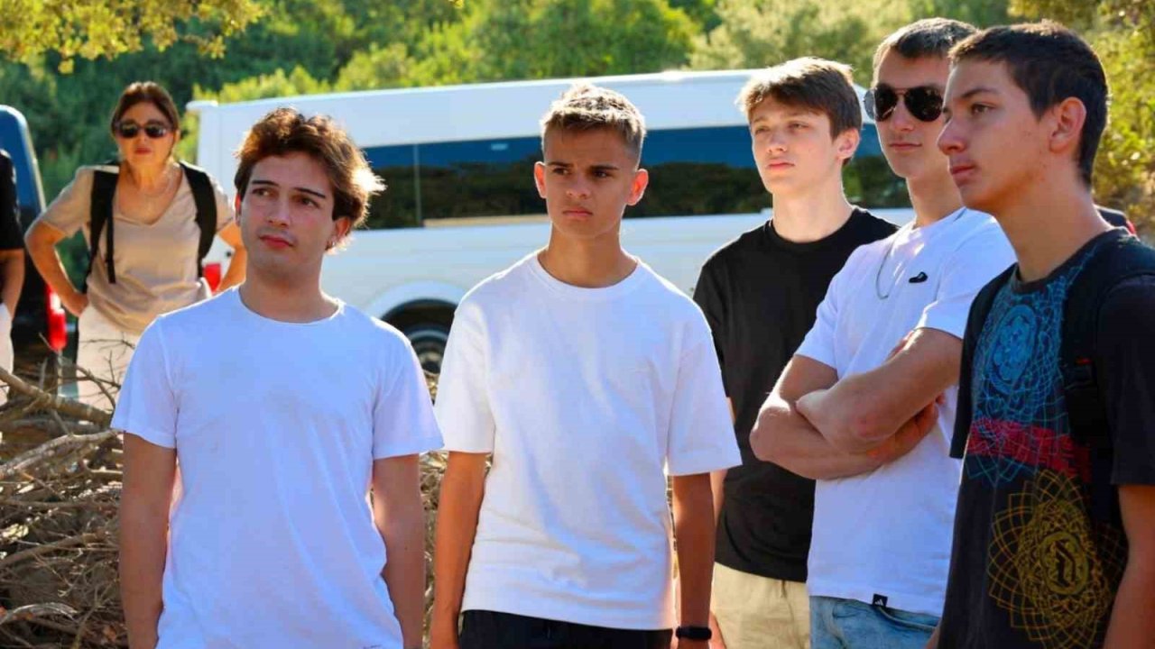 Erasmus öğrencileri Pedasa Antik Kenti’ni keşfetti