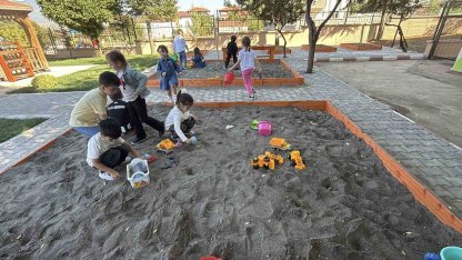 Erbaa’da okul bahçesi sınıfa dönüştü: Minikler doğayla öğreniyor