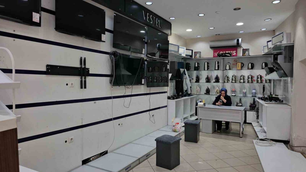 Ereğli’de su baskını sonrası esnaf yaralarını sarıyor