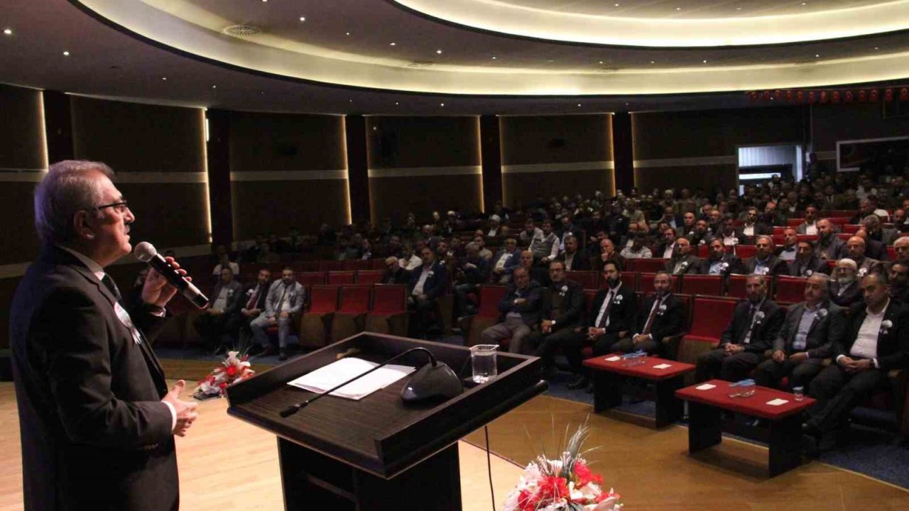 Erzurum’da Mevlid-i Nebi konferansı düzenlendi