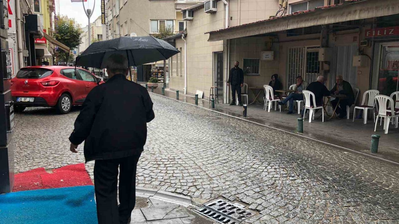 Eskişehir’de sağanak yağış etkili oldu
