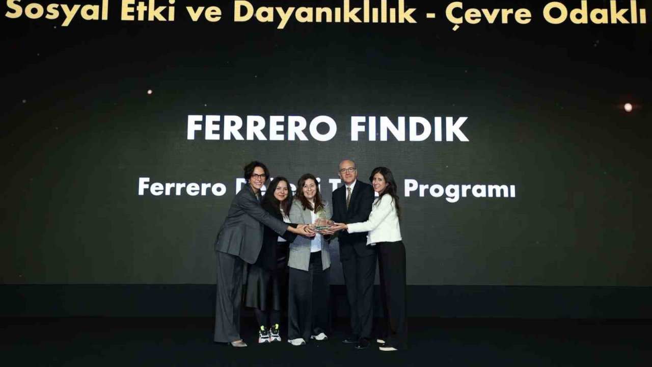 Ferrero Değerli Tarım Programı, iyi tarım uygulamalarıyla &quot;Sürdürülebilir İş Ödülü&quot; aldı