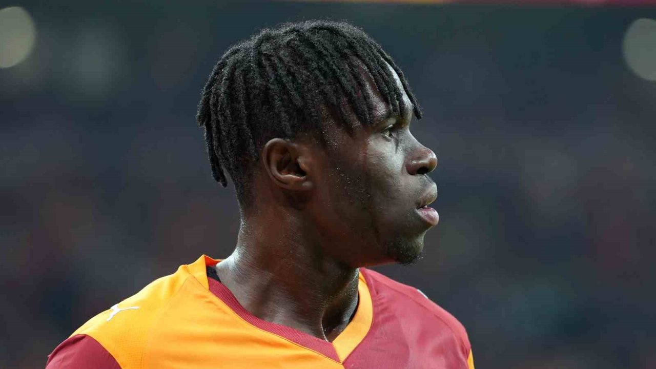 Galatasaray’da Wilfried Singo sakatlandı