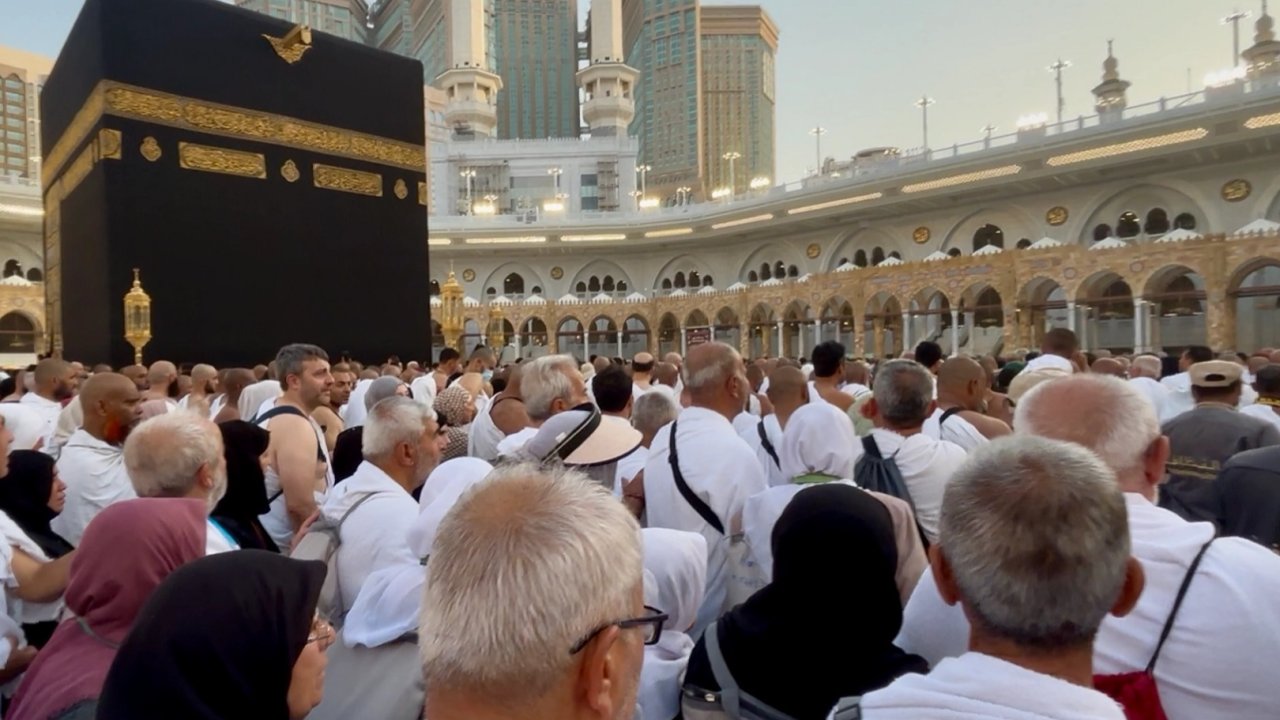 Gaziantep’in 41 yıllık evli çiftleri kutsal topraklardan döndü