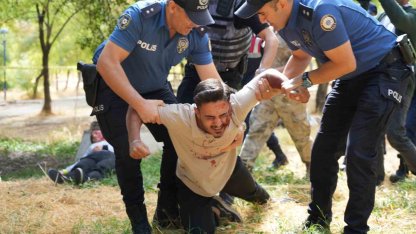 Gaziantep’te terör tatbikatında kendini rolüne kaptıranları ekipler güçlükle sakinleştirdi
