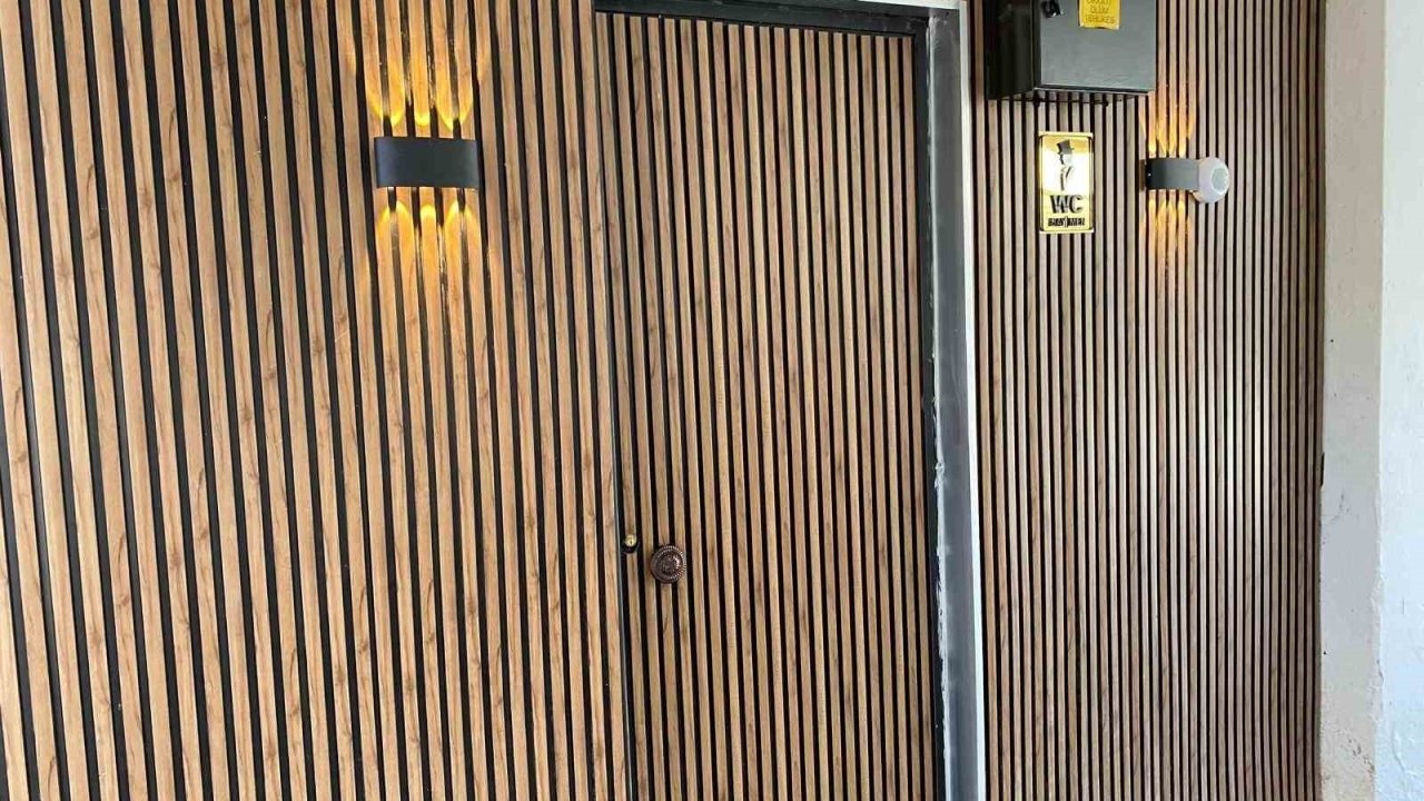 Gediz’de şehir merkezindeki umumi tuvaletler yenileniyor