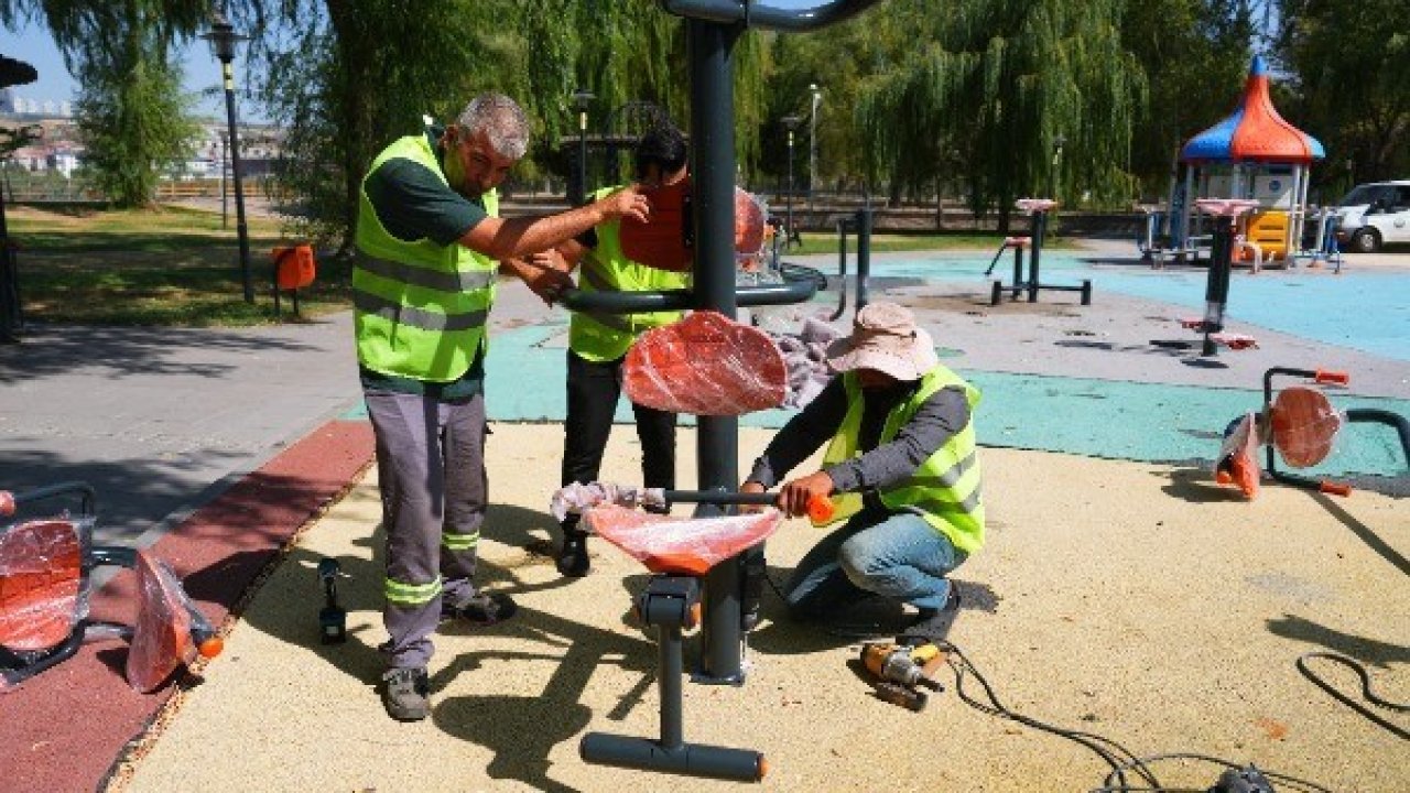 Gölbaşı Belediyesi’nden parklara kapsamlı bakım ve yenileme çalışması