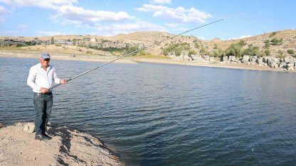 Güzelyurt Göleti’nde vatandaşların balık tutma keyfi