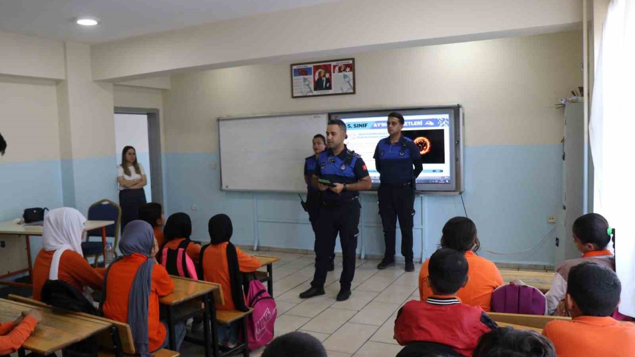 Halileye Belediyesi’nden öğrencilere ‘Bilinçli Tüketici’ semineri