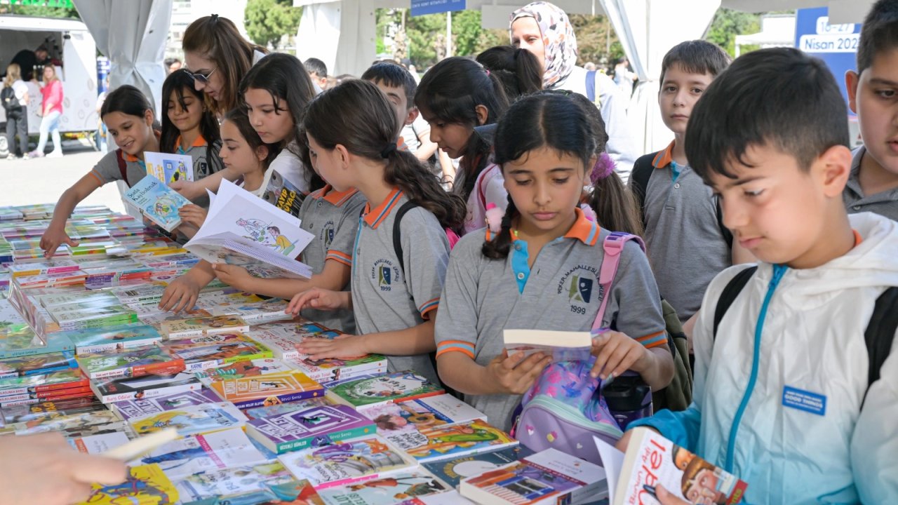 İZKİTAP ve İzmir Uluslararası Edebiyat Festivali başlıyor