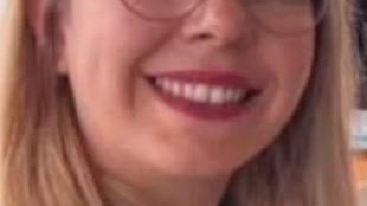 İzmir’de bir kadın kocası tarafından bıçaklanarak öldürüldü