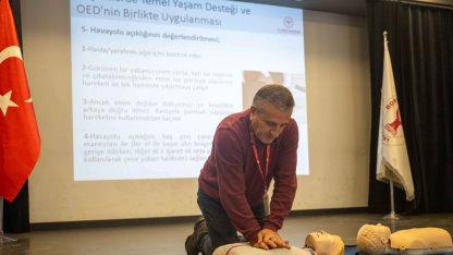 İzmir'de Bornovalı muhtarlara hayat kurtarmayı öğreten eğitim