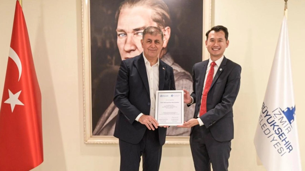 İzmir’in 'Yaşlı Dostu Şehir' unvanı tescillendi