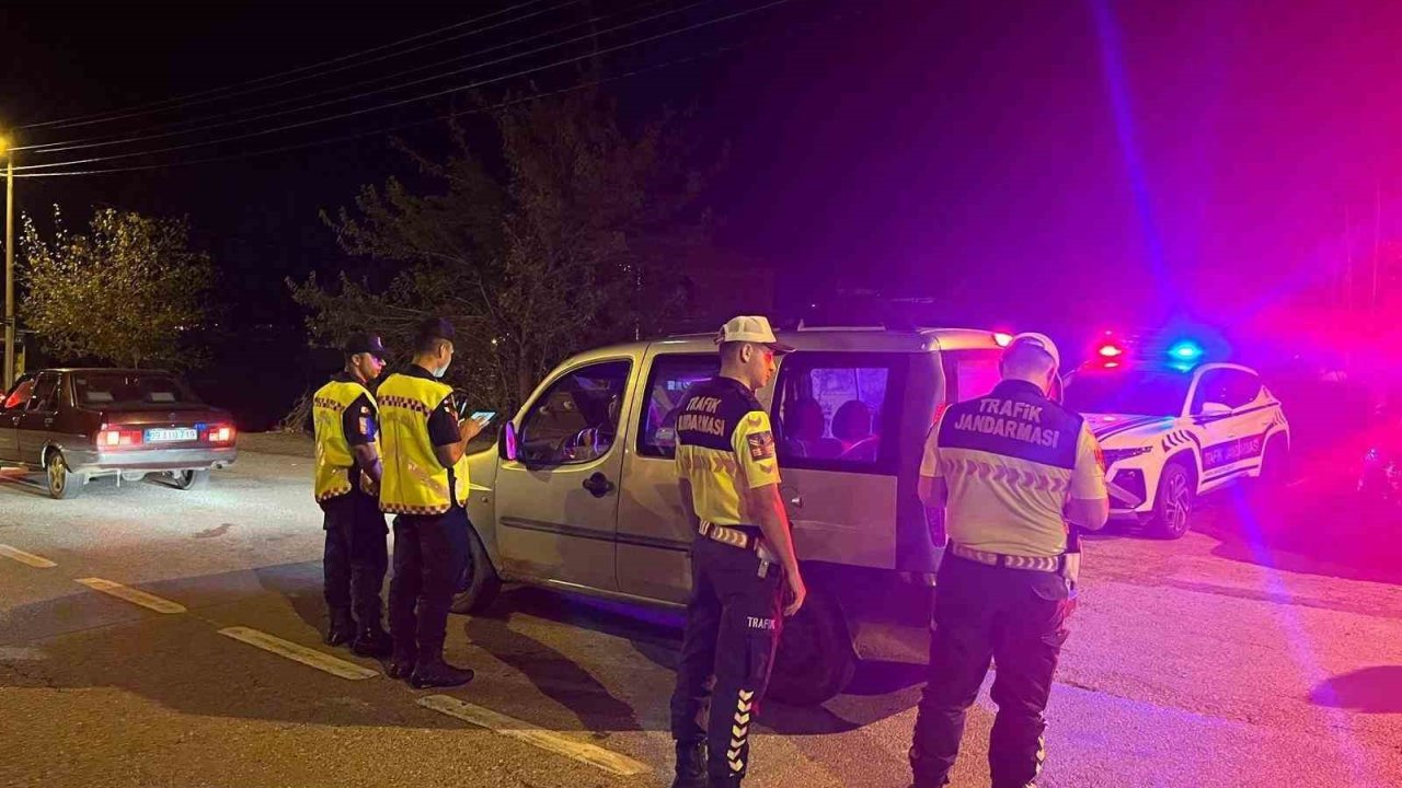 Jandarma’dan Kalkan uygulaması: 9 kişi yakalandı