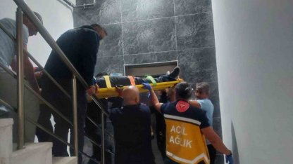 Karaman’da bir kat aşağıya düşen asansördeki şahıs yaralandı