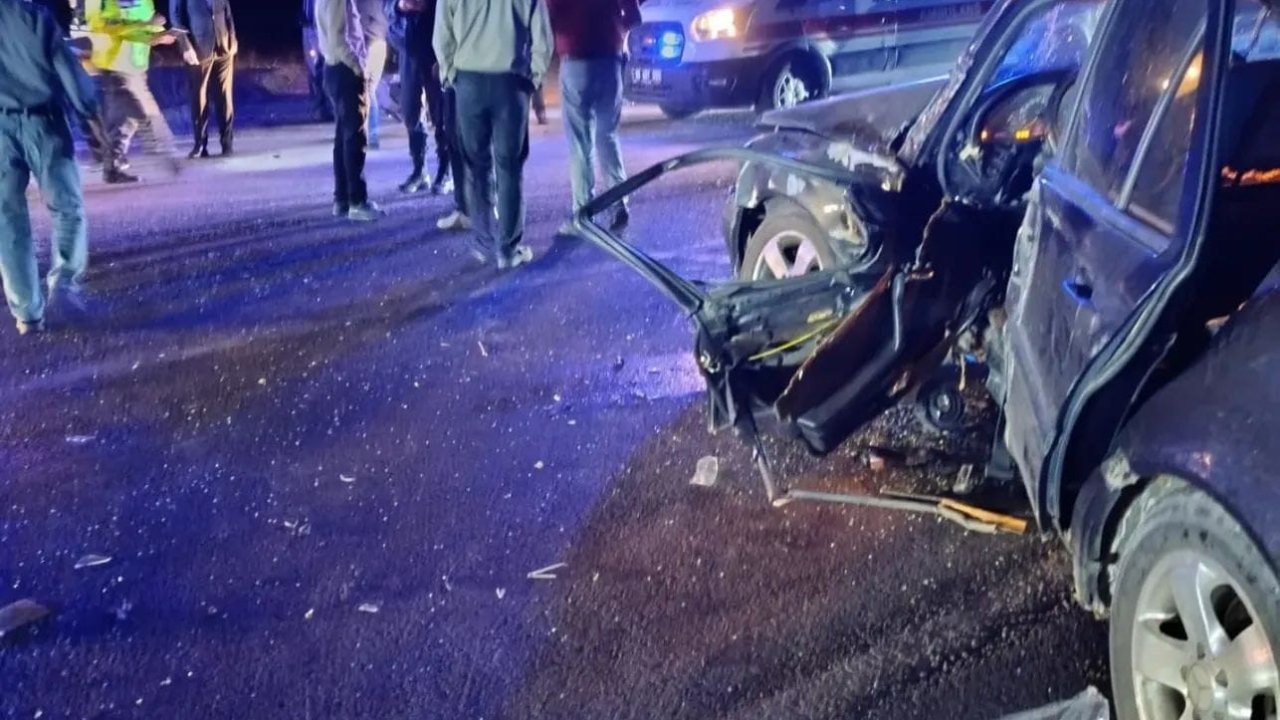 Kavşakta meydana gelen trafik kazasında 4 kişi yaralandı