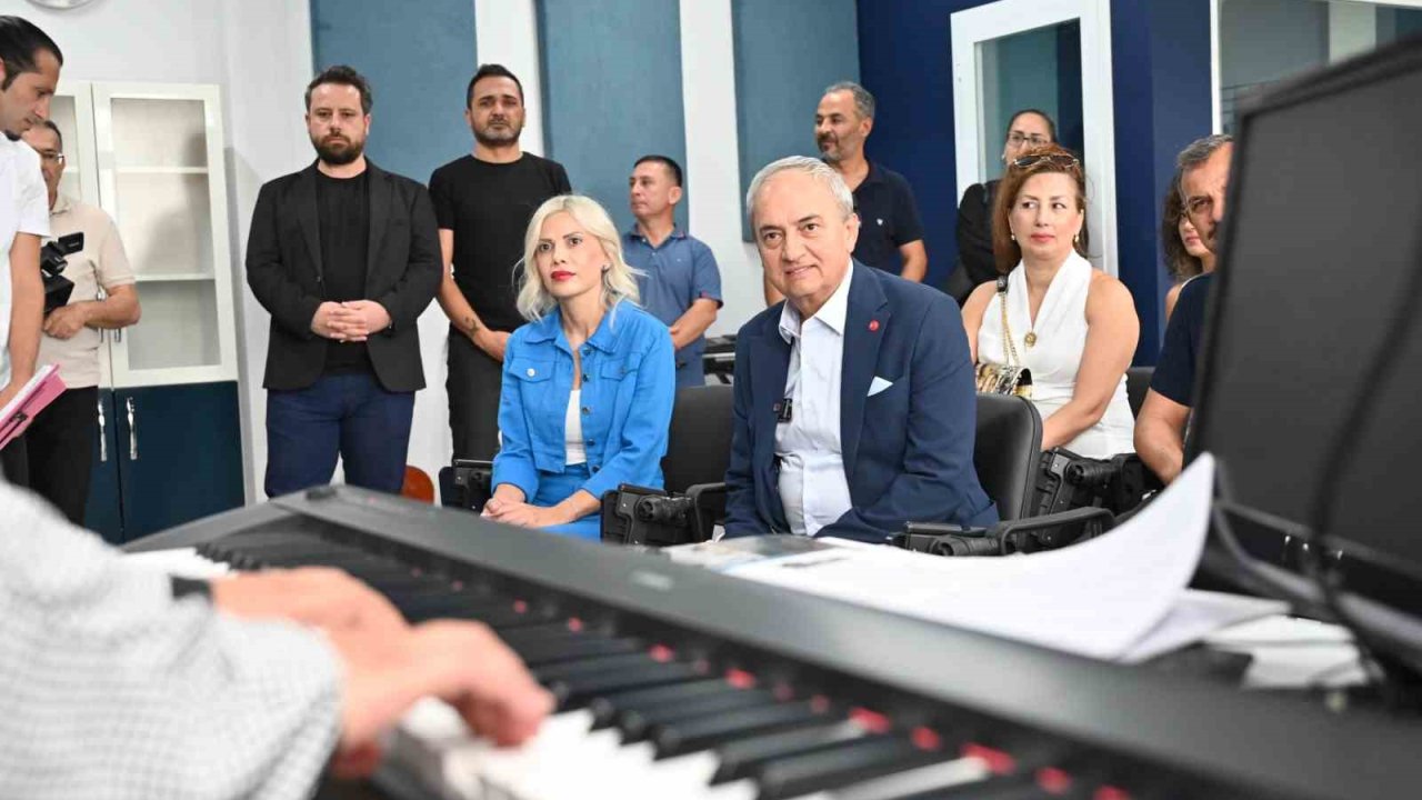 Kepez Belediyesi’nden Şehit Celal Özcan Anadolu Lisesi’ne müzik sınıfı